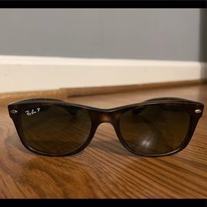 WAYFARER CLASSIC Women Ray-Ban Glasses (POLARIZED)
